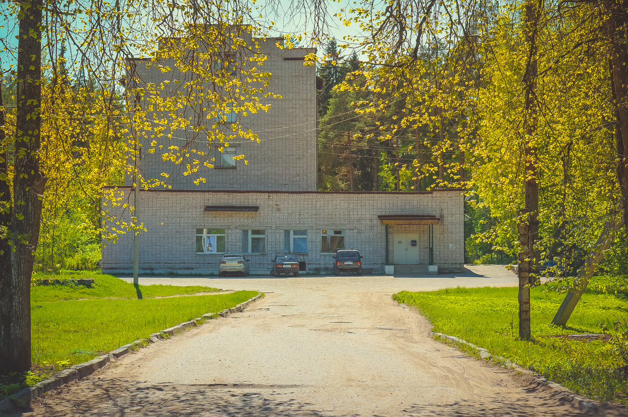 Поселок городская больница. Максатиха больница. Максатиха поликлиника. Максатиха ЦРБ. Максатиха ЦРБ поликлиника.