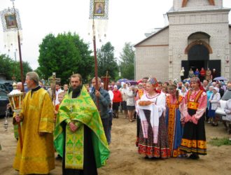 В Максатихе встретили XVI Волжский крестный ход