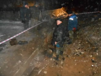 Прорыв магистральной теплотрассы на улице Пролетарская, рядом с д. 46 локализован