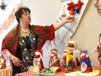 Приглашаем посетить выставку «Русская народная кукла»