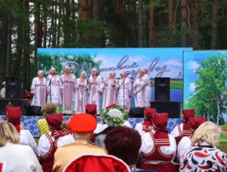 Приглашаем на пятый открытый народный праздник «Троицкий хоровод»