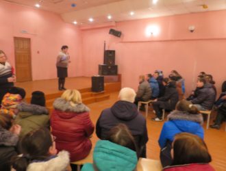 Для максатихинских студентов провели развлекательную программу «Переполох»