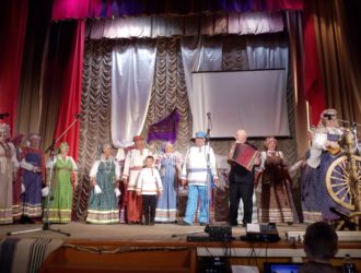В Максатихинском районном Доме культуры состоялся концерт народного хора «Родник»