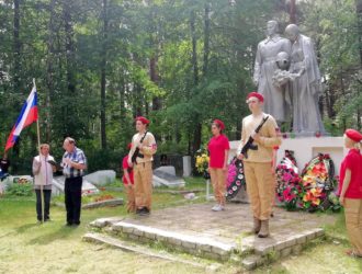 Максатихинцы почтили минутой молчания память павших в Великой Отечественной войне