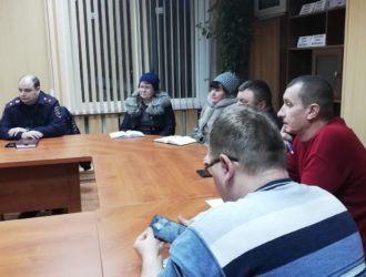 На КЧС обсудили вопросы обеспечения безопасности людей в местах выхода на лед в зимний период