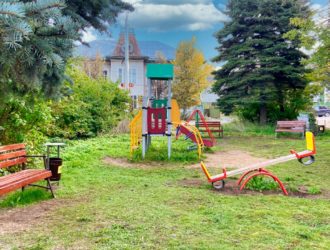 В посёлке Максатиха установят новое детское игровое оборудование
