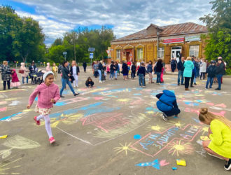 Поздравление Главы Максатихинского района Константина Паскина с Международным днём защиты детей