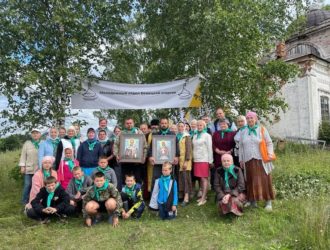 Максатихинская молодежь приняла участие в семейном водном сплаве «Под сенью Петра и Февронии»
