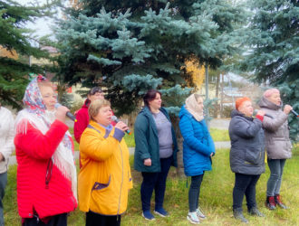 Концерт «За сильную Россию!» в поддержку воинов прошел в посёлке Максатиха