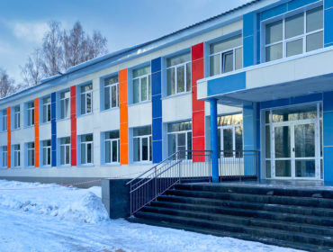 В Максатихинском муниципальном округе после капремонта открыто здание Малышевской средней школы