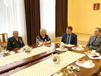 Глава Максатихинского муниципального округа Максим Валерьевич Хованов встретился с детьми Великой Отечественной войны