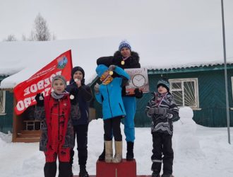 В посёлке Максатиха впервые прошли семейные соревнования по биатлону