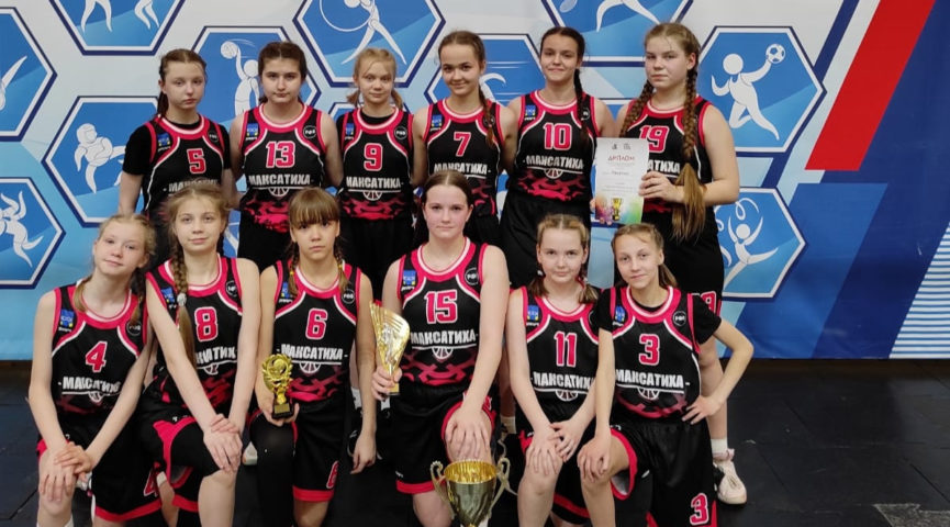 Девушки из Максатихи завоевали золото Первенства Тверской области по баскетболу 2024 года