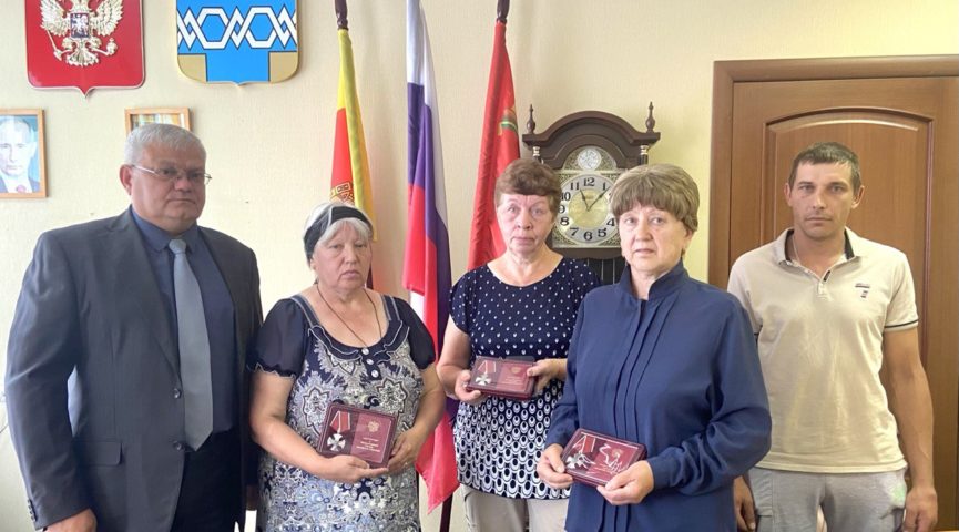 Три максатихинских героя СВО посмертно награждены орденами Мужества