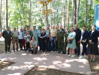 В Максатихе отметили День воздушно-десантных войск
