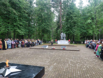 В Максатихе прошёл митинг, посвящённый Дню памяти и скорби