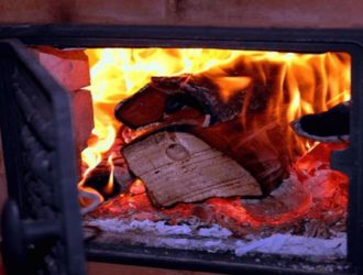Соблюдайте правила пожарной безопасности при эксплуатации печного отопления